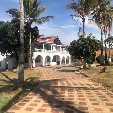 Hotel Villa Noel Chinauta Bagian luar foto
